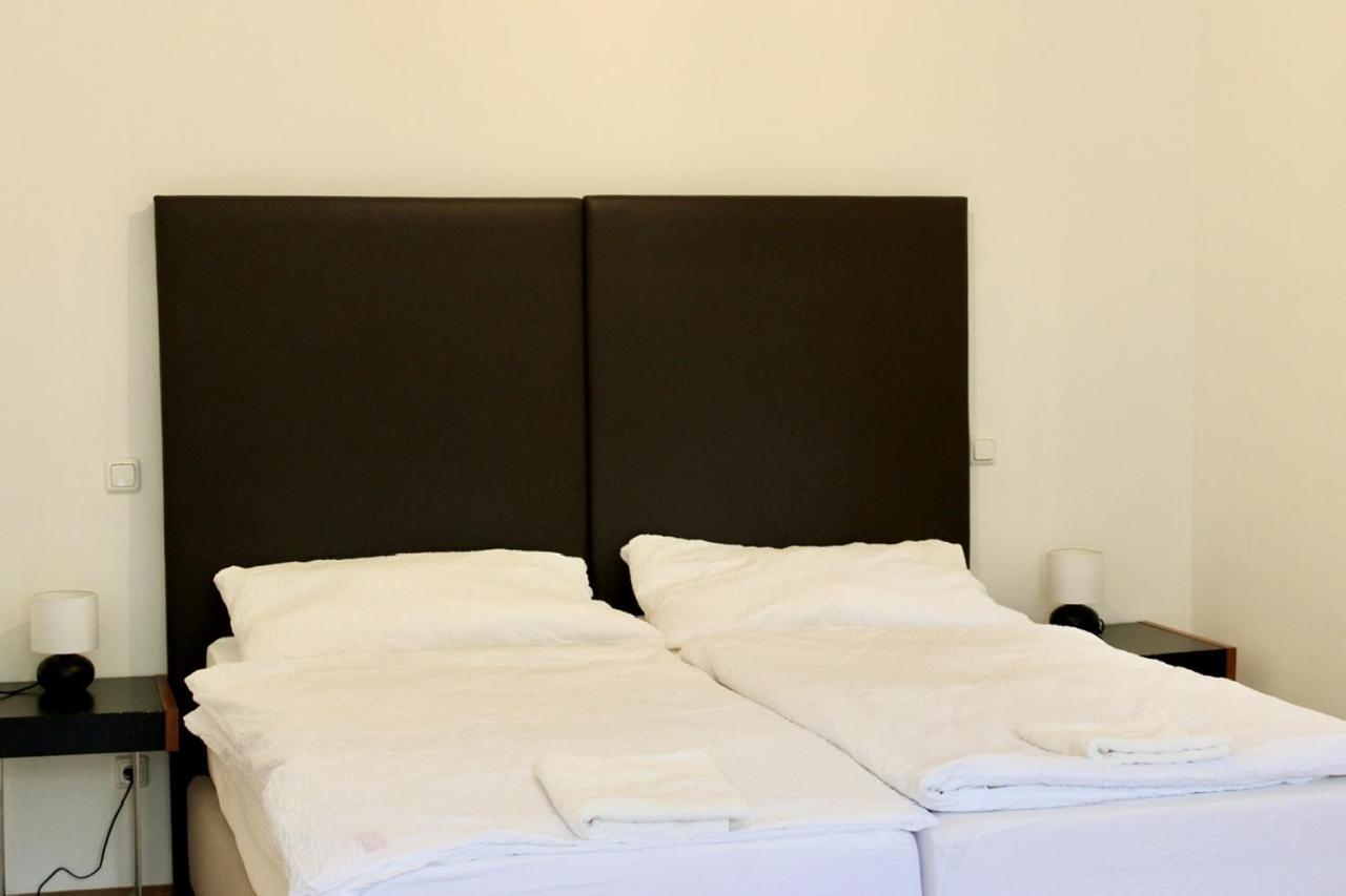 Linz City Appartements 24H Check-In Bagian luar foto