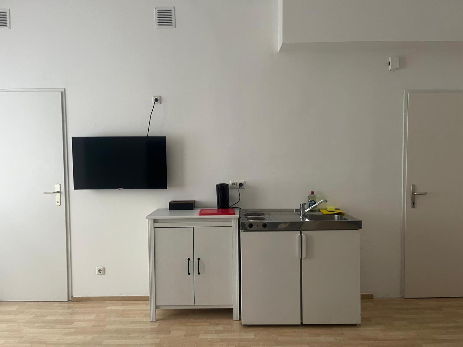 Linz City Appartements 24H Check-In Bagian luar foto
